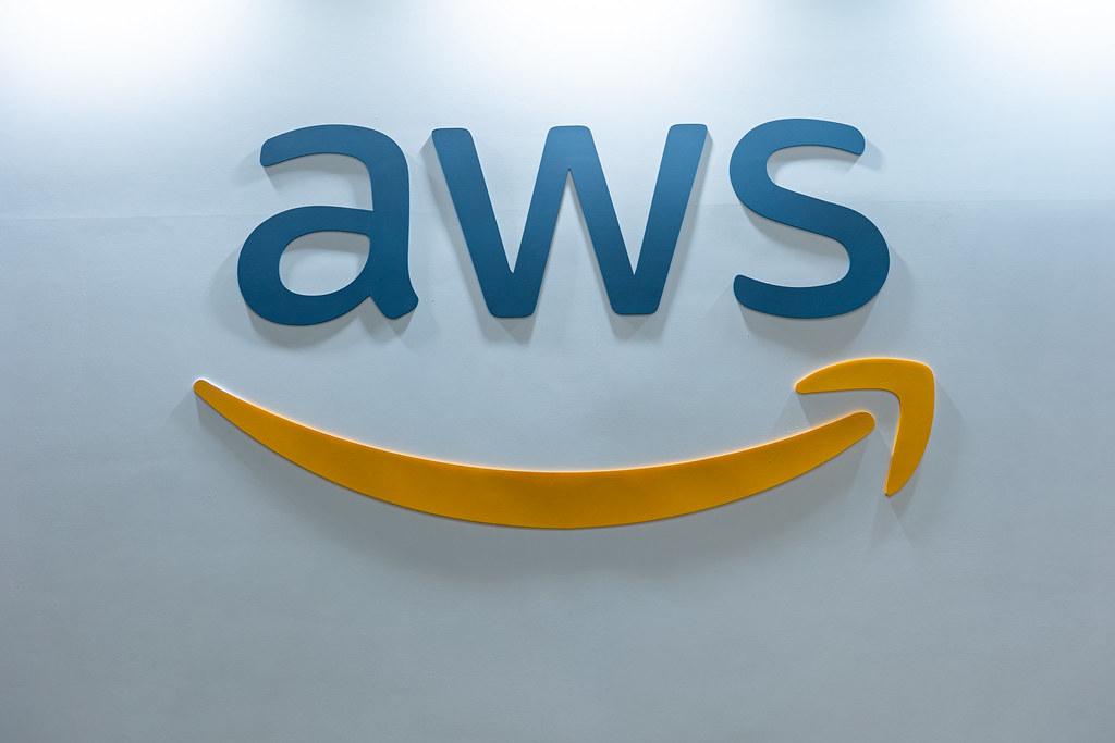 aws logo